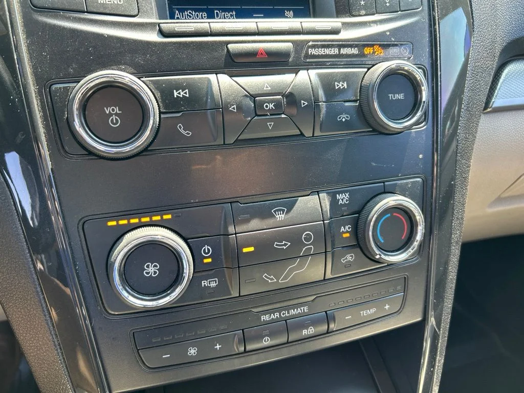 Used 2018 Oxford White Ford XLT image 24
