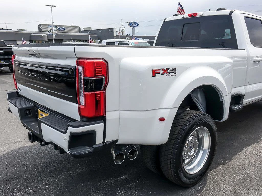 Used 2026 Star White Metallic Tri-Coat Ford Platinum image 8