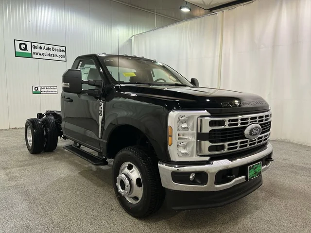 2026 Ford Super Duty F-350 DRW F-350® XL
