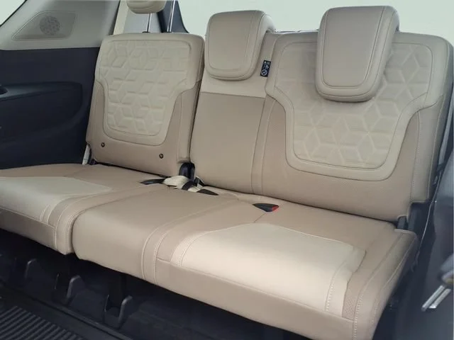 Used 2026  Nissan Platinum Reserve image 24