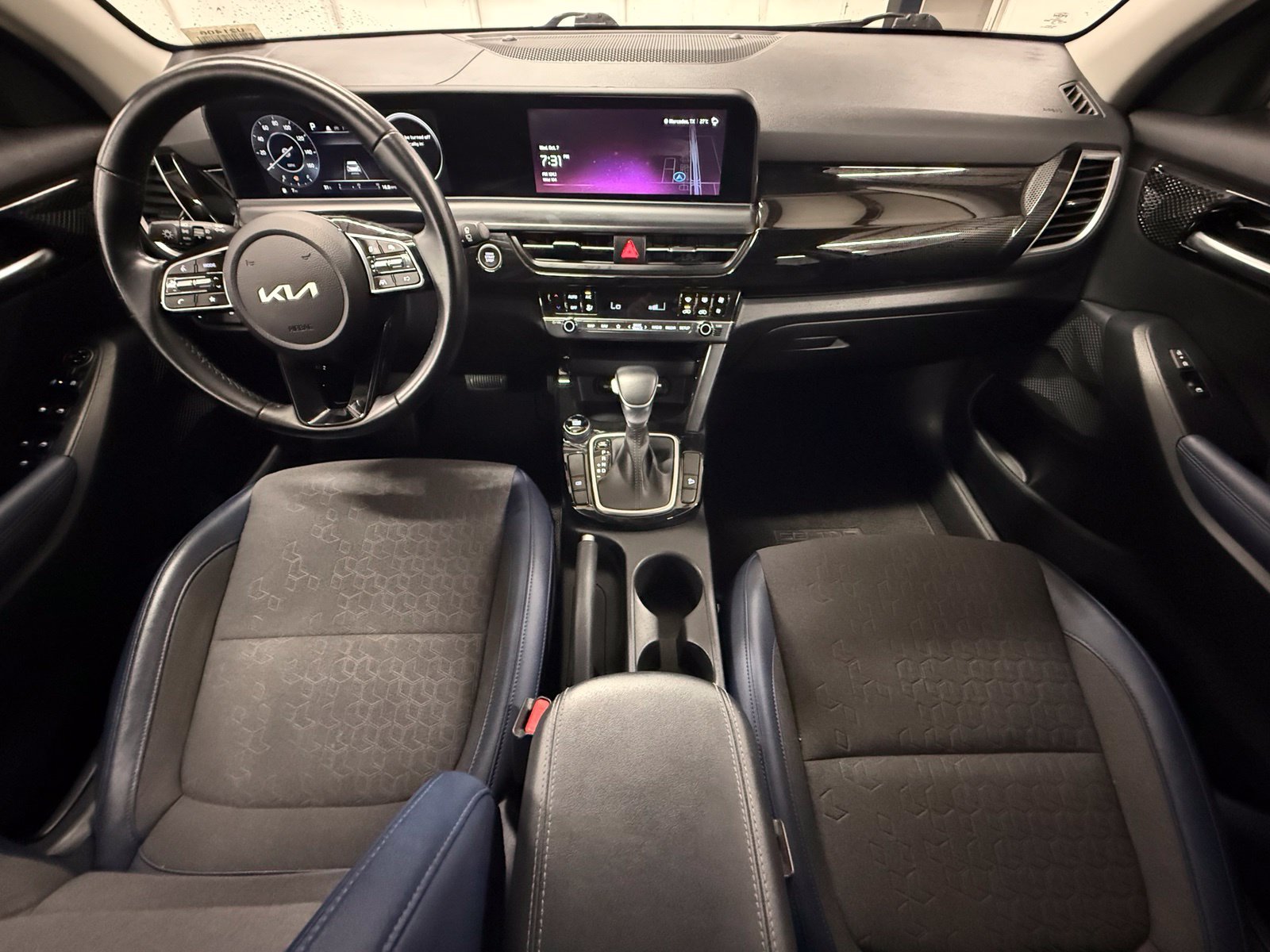 Used 2024 Black Kia S image 15