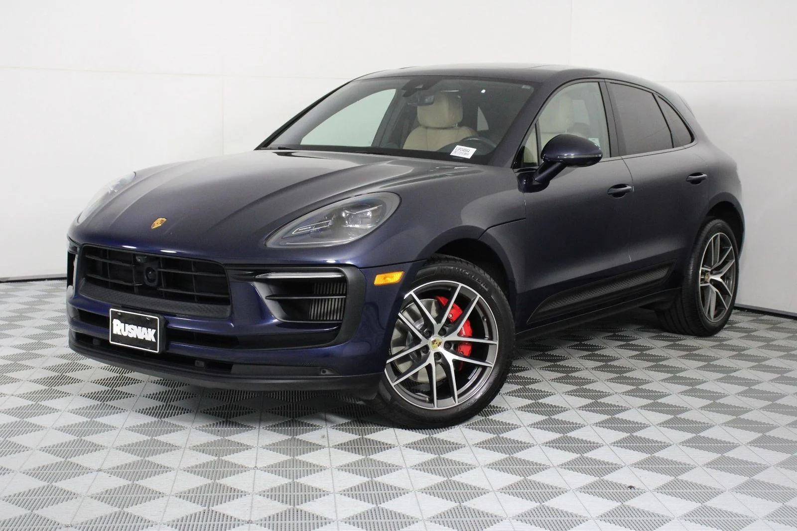 Certified Pre-Owned 2022 Porsche Macan S AWD 4D Sport Utility