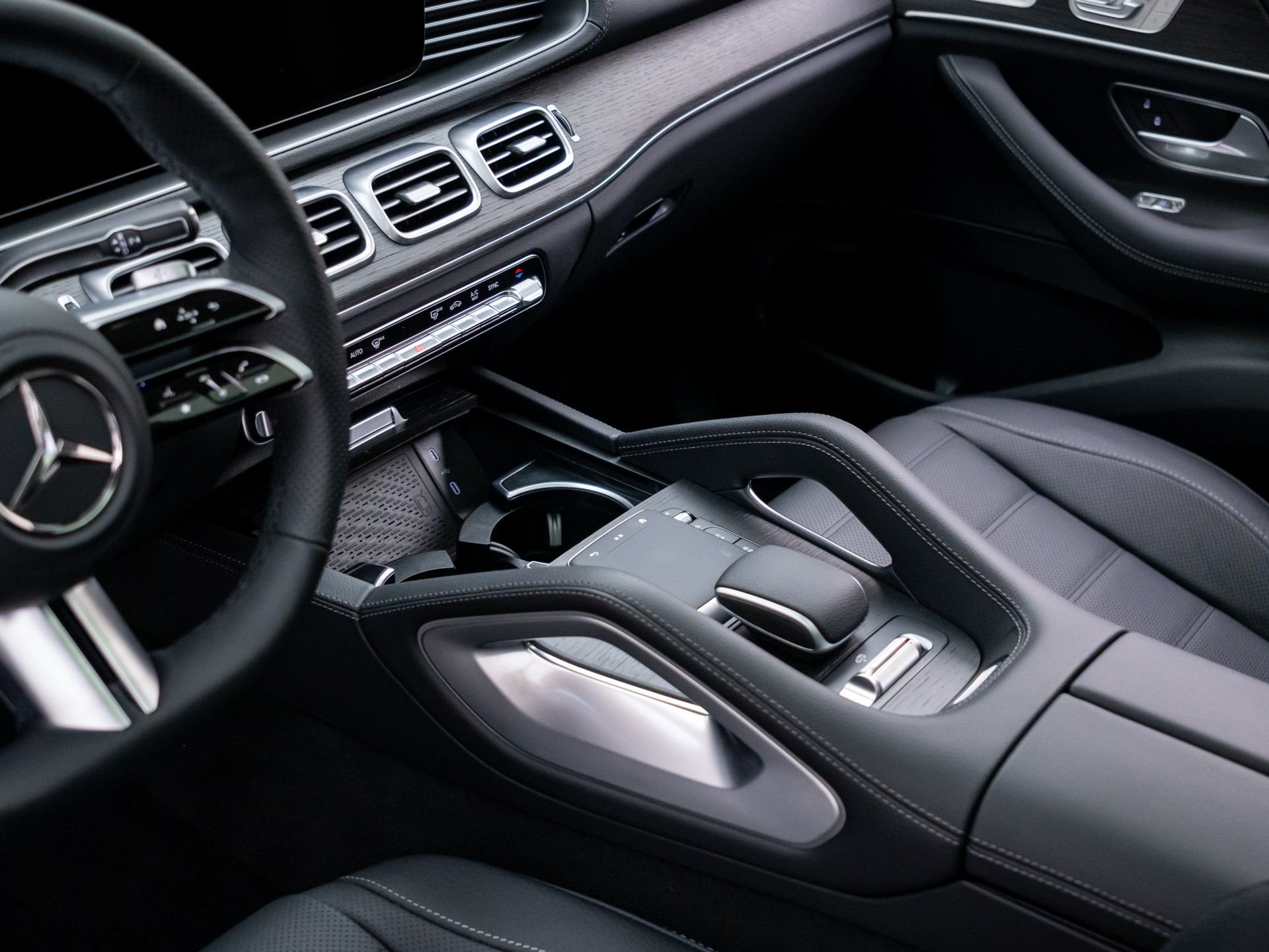 New 2026 MANUFAKTUR Alpine Grey Mercedes-Benz GLS 450 image 12