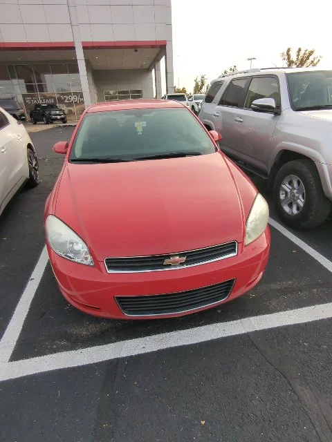 Used 2009 Red Chevrolet LT image 3
