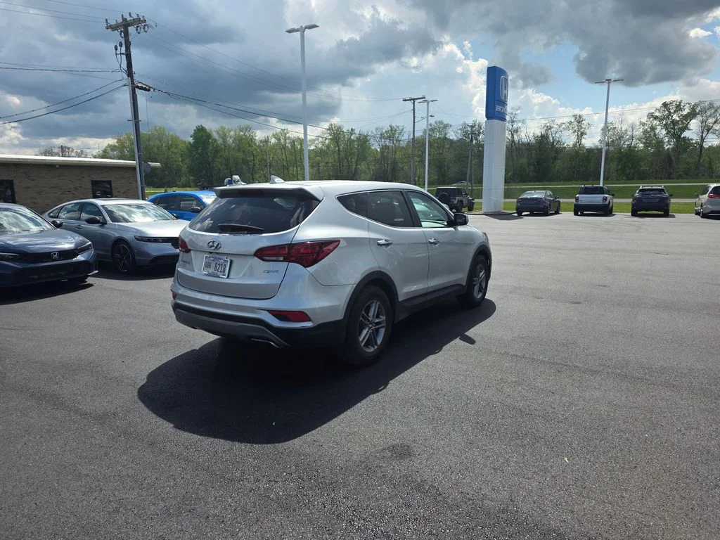 Used 2017 Sparkling Silver Hyundai 2.4 Base image 3