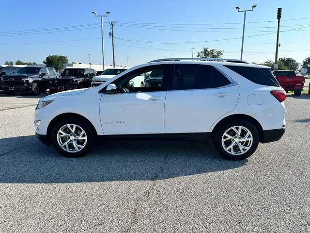 Used 2019 Chevrolet Equinox LT with VIN 3GNAXLEX4KS668006 for sale in Granite City, IL