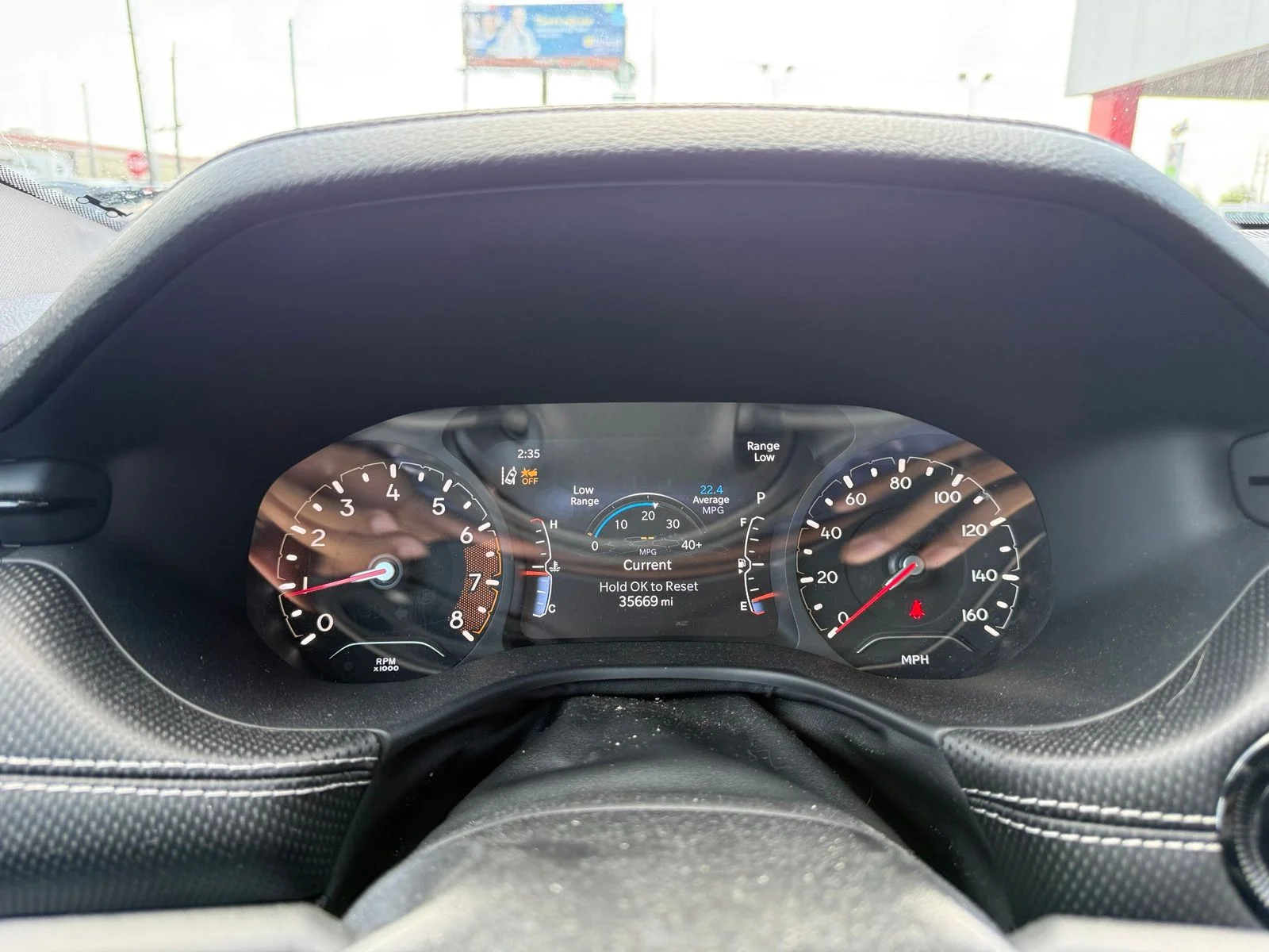 Used 2023 White Jeep Latitude image 6