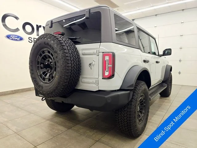 New 2026 Avalanche Gray Ford Outer Banks® image 5