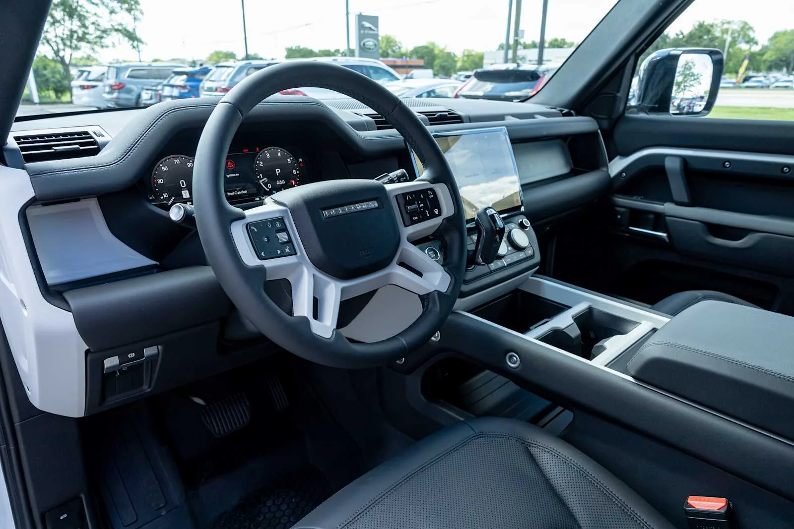 New 2026 Fuji White Land Rover S image 14