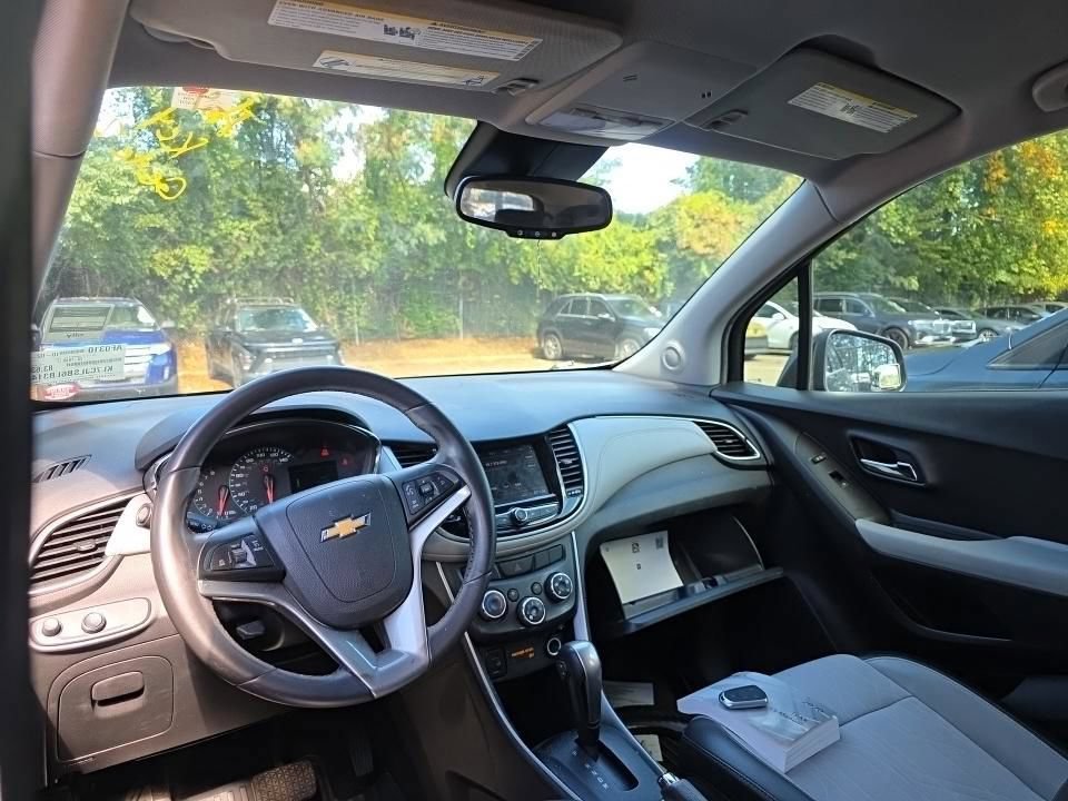 Used 2020 Black Chevrolet LT image 6