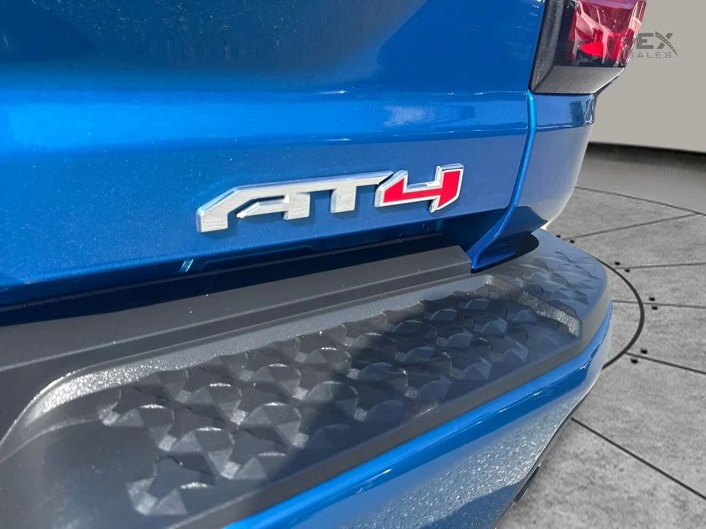 Used 2023 Blue GMC AT4 image 29