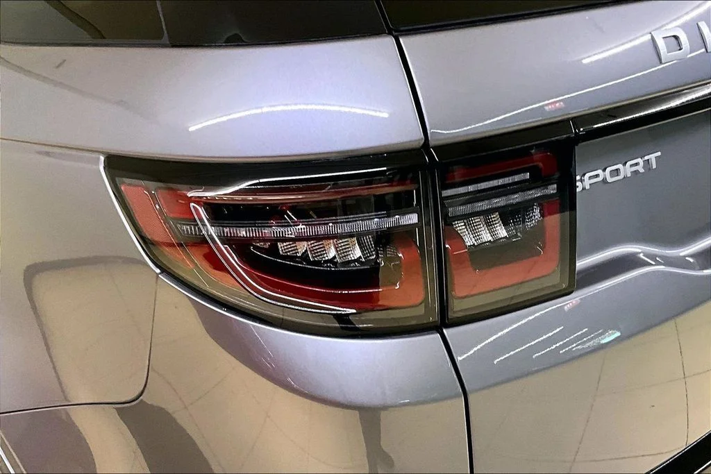 Used 2025 Gray Land Rover S image 32