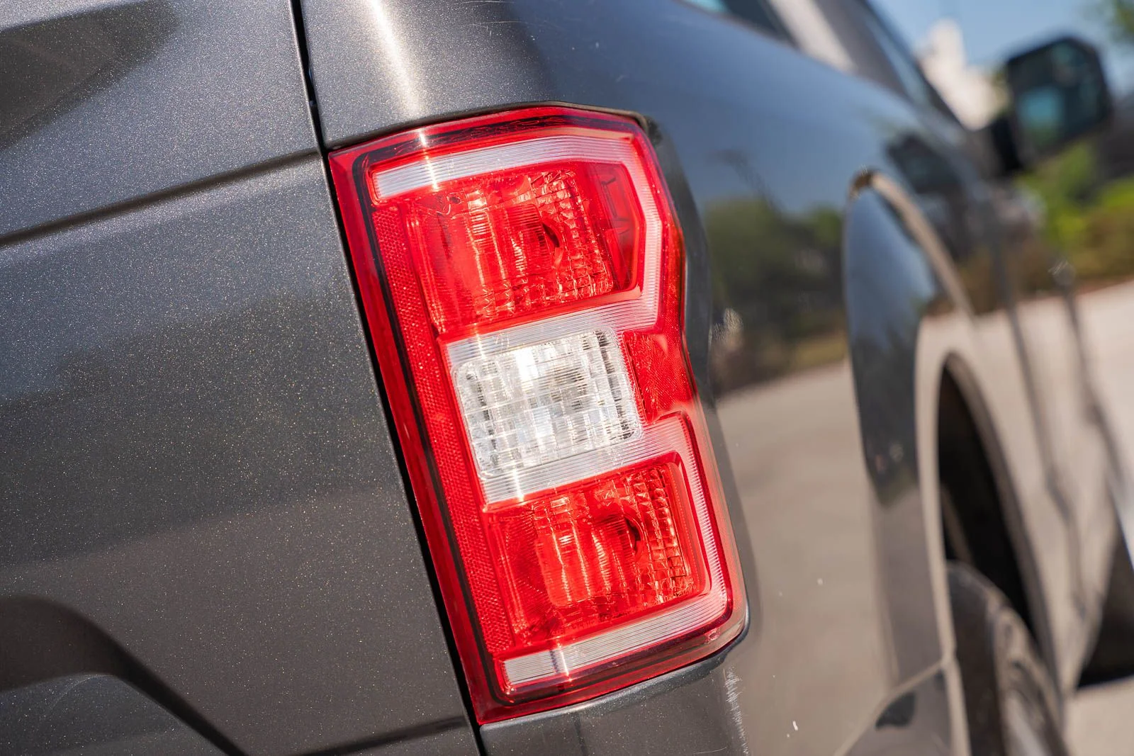 Used 2019 Gray Ford XL image 13