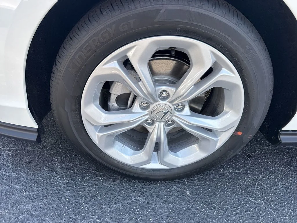 New 2026 Platinum White Pearl Honda LX image 10