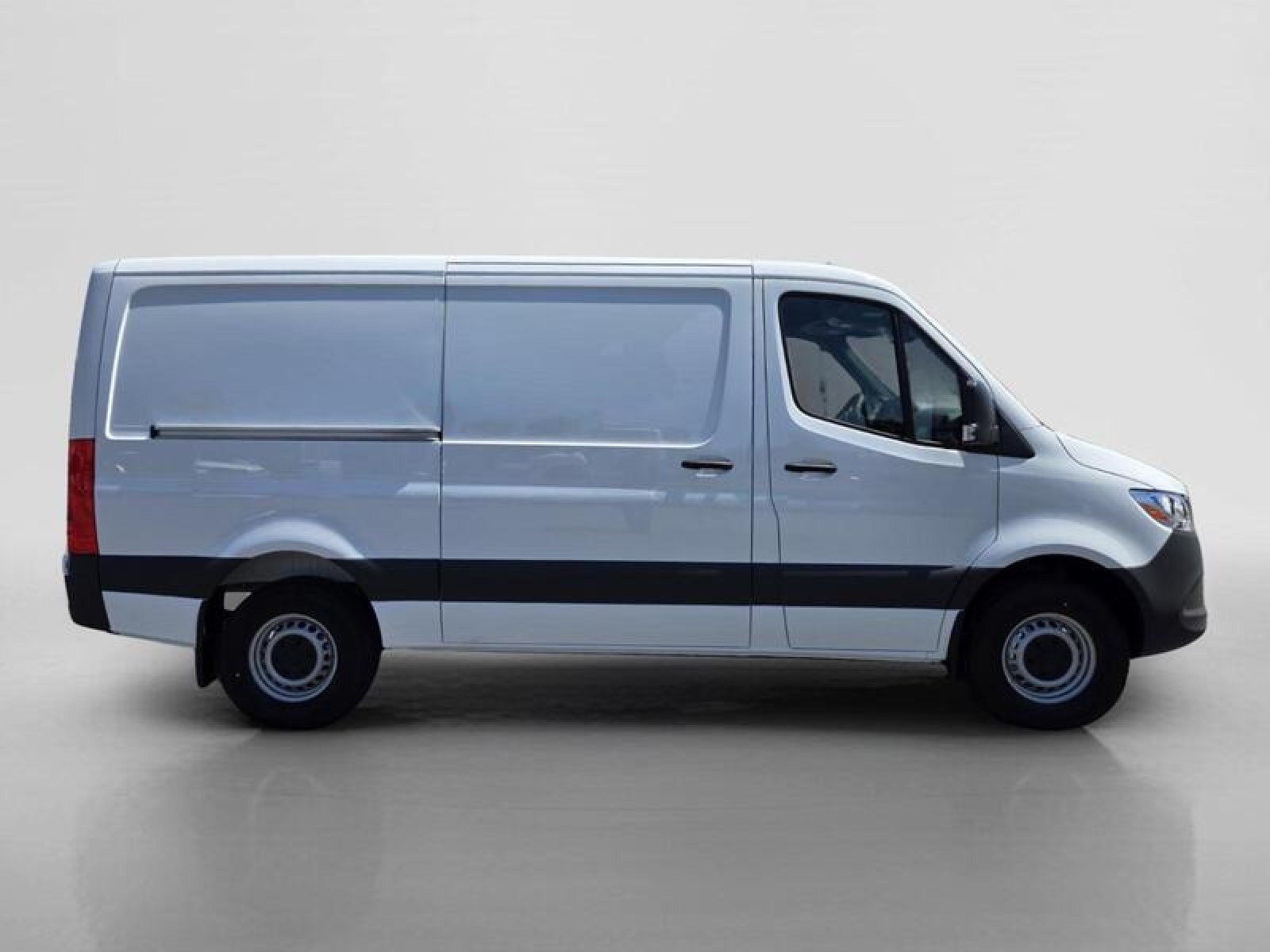 New 2026 Arctic White Mercedes-Benz DCWS2S image 6