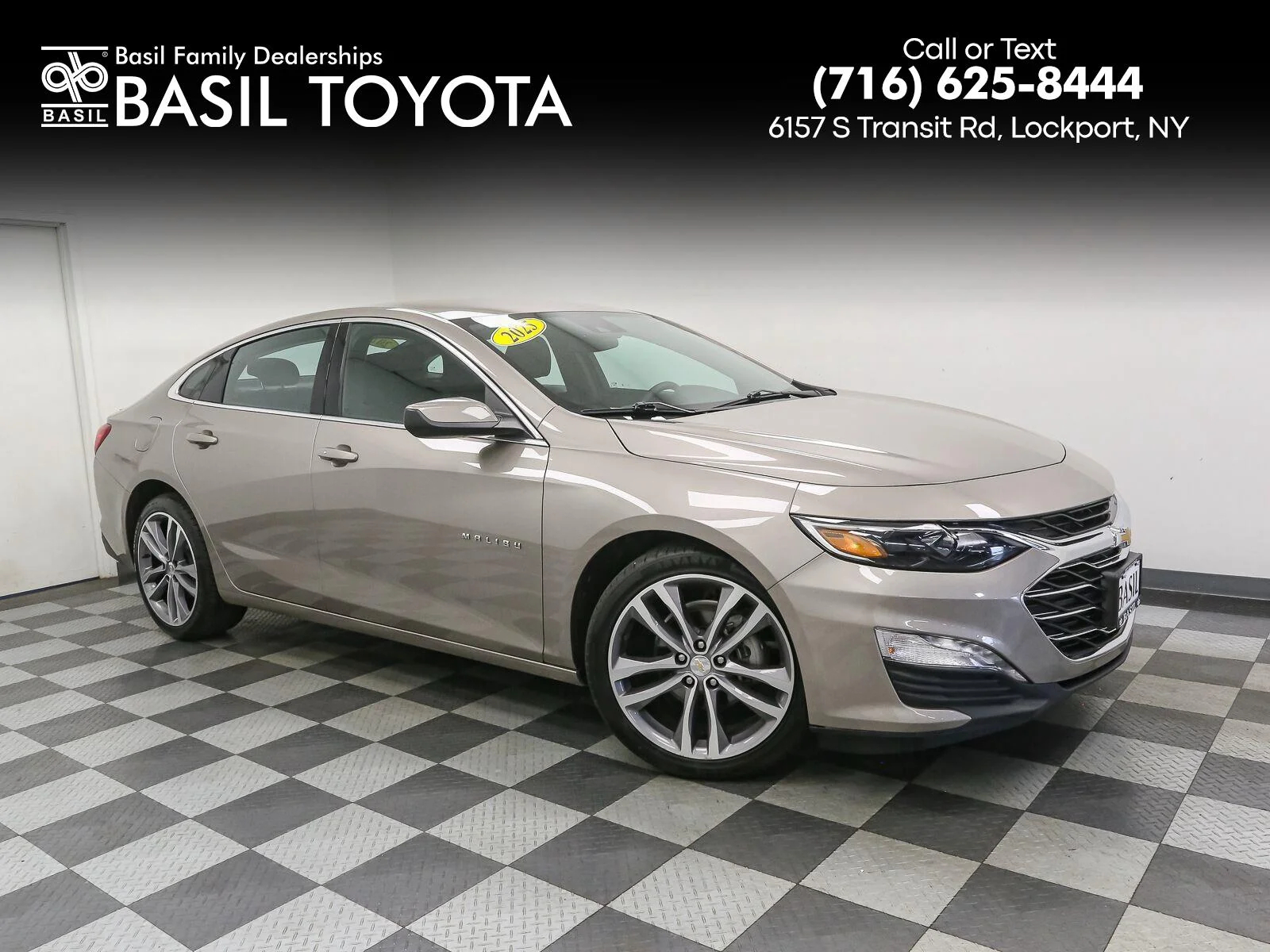 Used 2025 Mineral Gray Metallic Chevrolet LT image 1