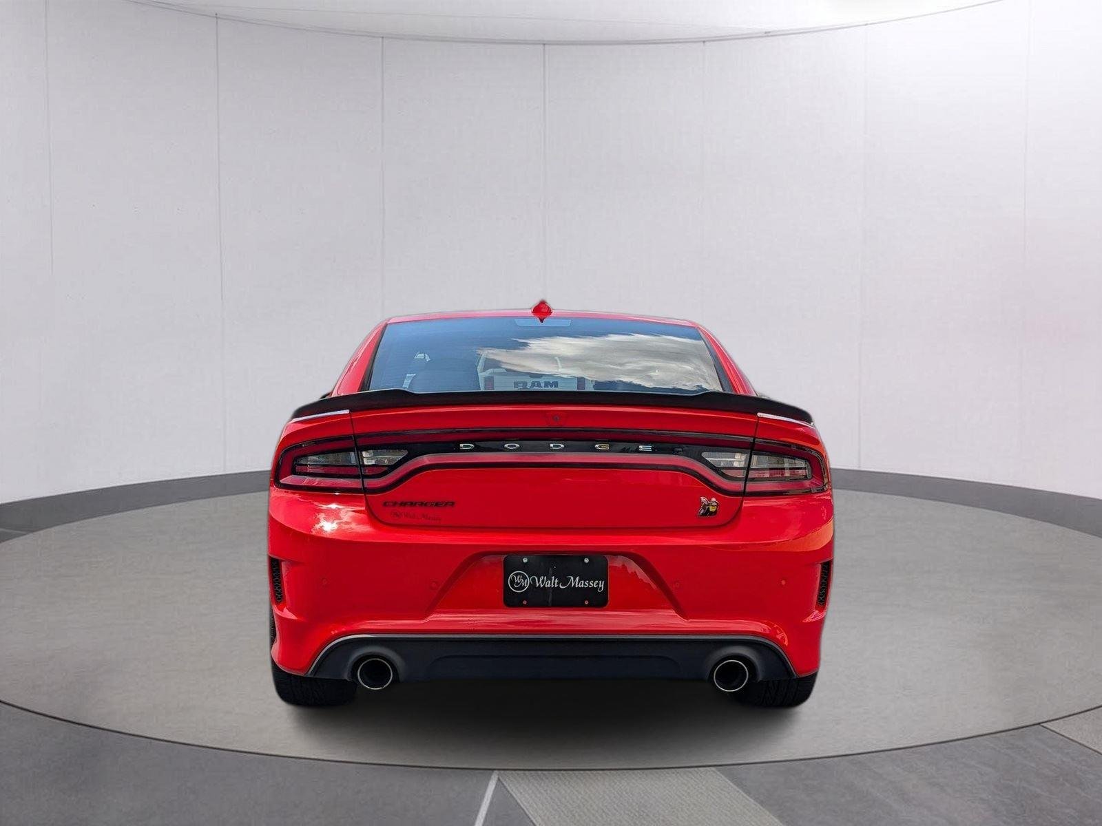 Used 2023 Go Mango Dodge Scat Pack image 4