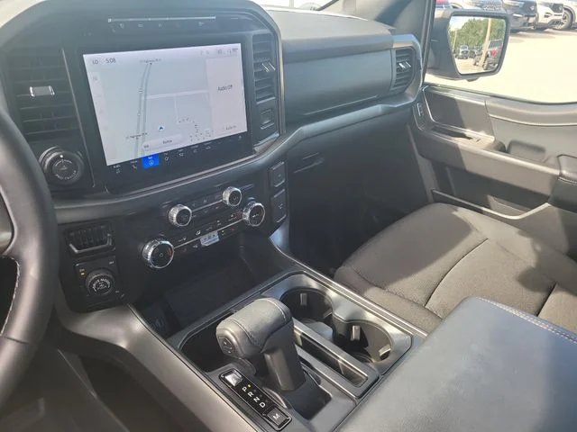 Used 2024 Silver Ford XLT image 21