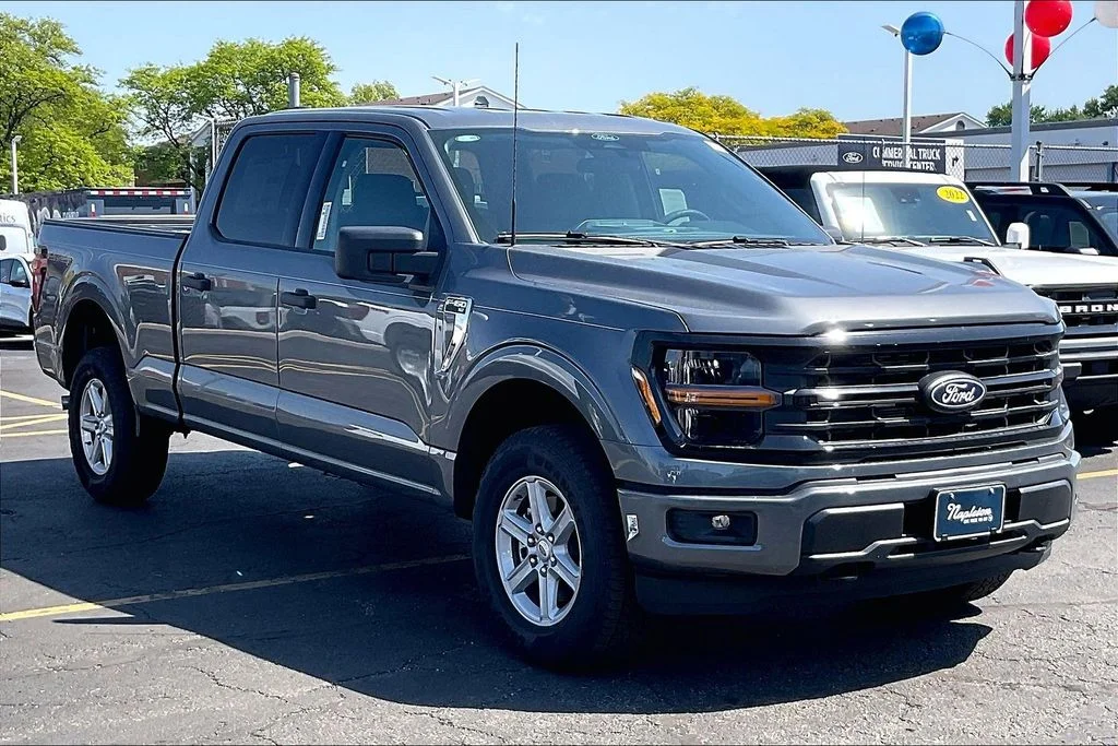 New 2026 Carbonized Gray Metallic Ford XLT image 34
