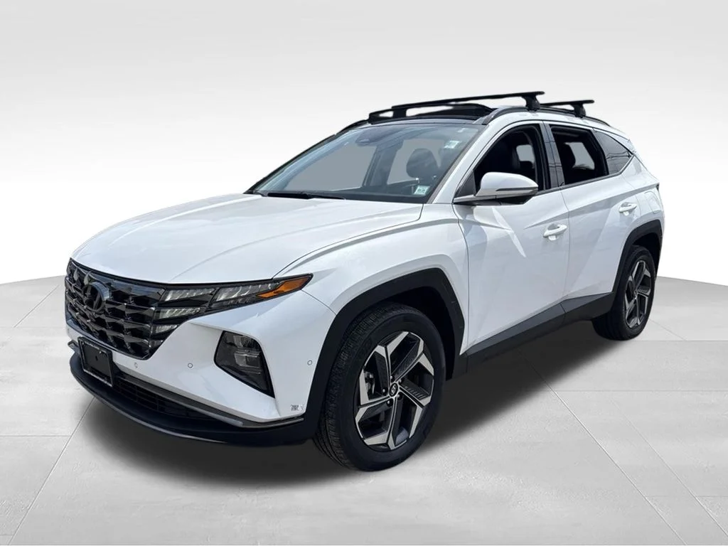 Used 2023 White Hyundai Limited image 3