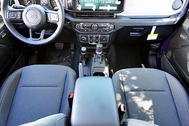 New 2026 Reign Jeep Sport S image 24