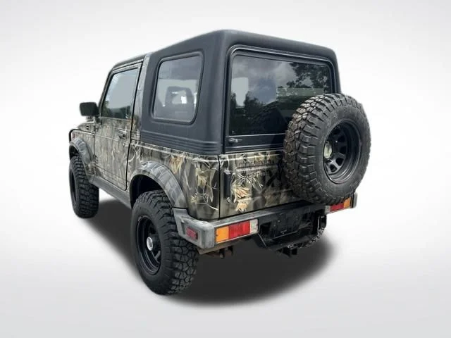 Used 1995 Camouflage Suzuki JL image 3