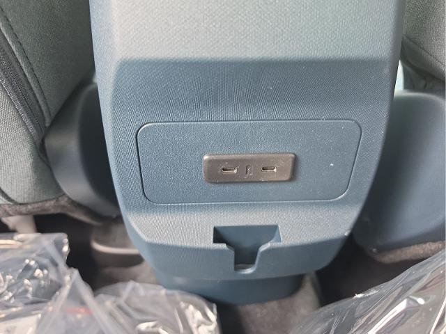 New 2026 Carbonized Gray Metallic Ford XLT image 31