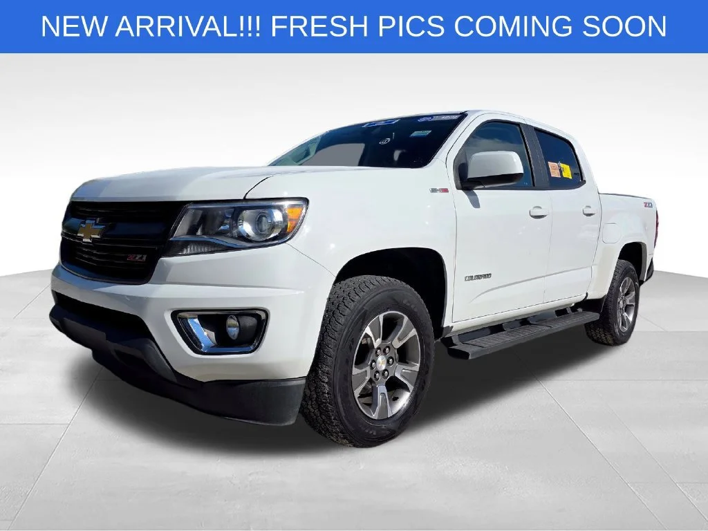 Used 2018 SUMMIT WHITE Chevrolet 4WD Z71 image 14