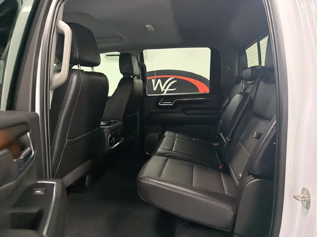 Used 2024 White GMC Denali image 15