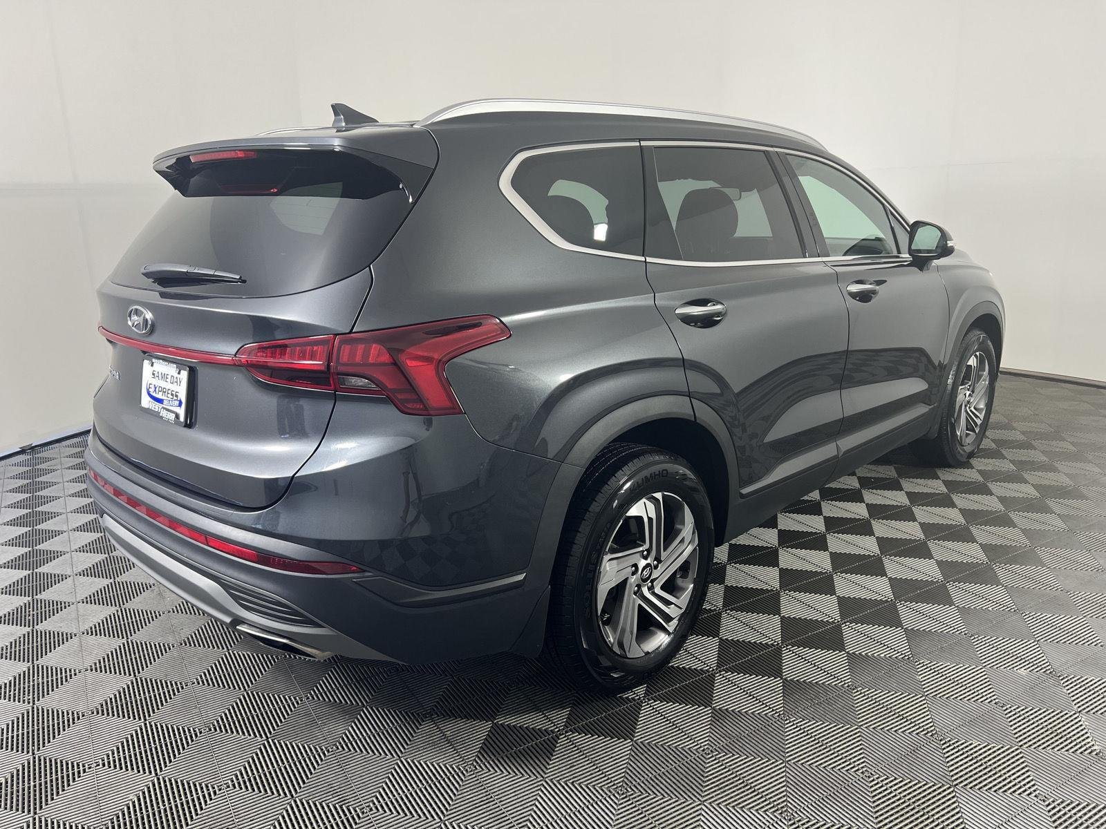 Used 2023 Portofino Gray Hyundai SEL image 3