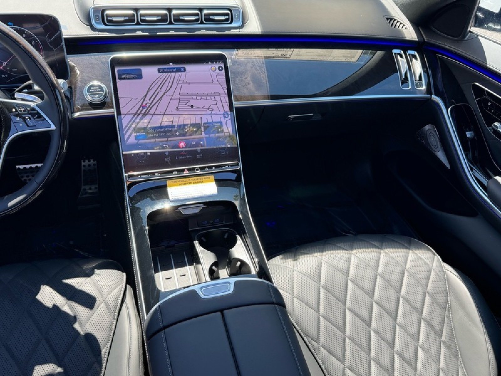 New 2026 MANUFAKTUR Moonlight White Metallic Mercedes-Benz S 580 4MATIC® Sedan image 15