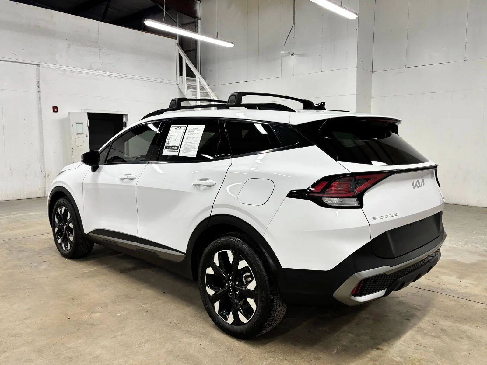 Used 2024 White Kia X-Line image 5