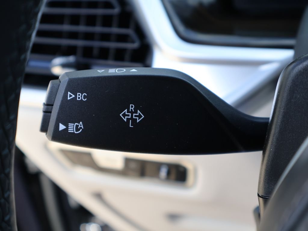 Used 2023 Carbon Black Metallic BMW xDrive40i image 102