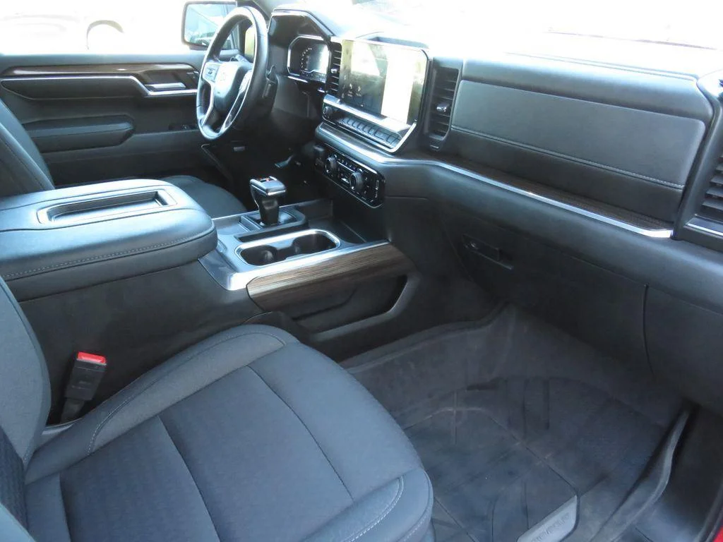 Used 2022 Cherry Red Chevrolet RST image 22