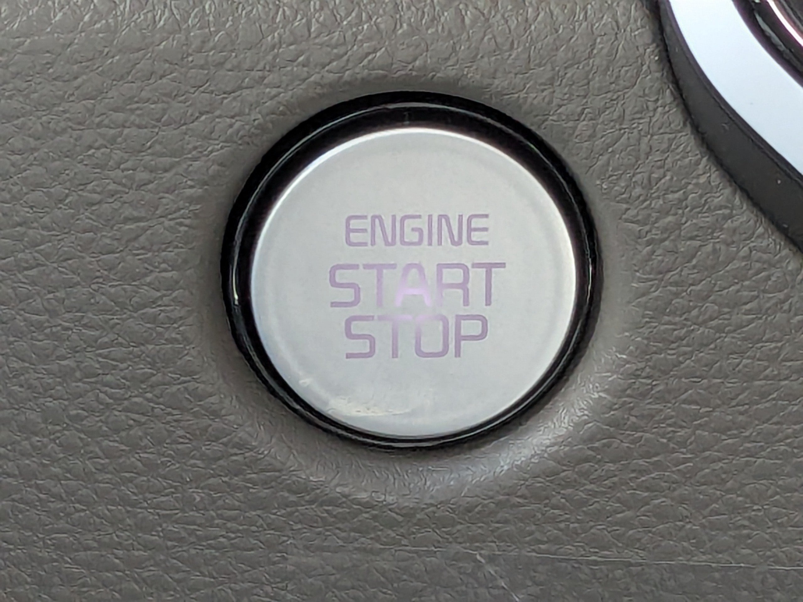 New 2026 Snow White Pearl Kia EX image 38