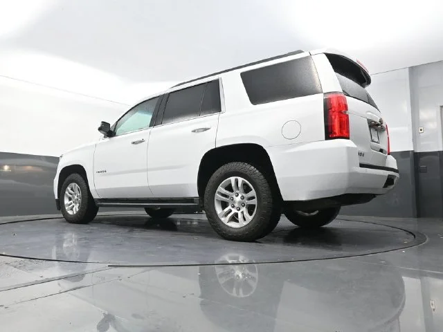 Used 2017 White Chevrolet LS image 24