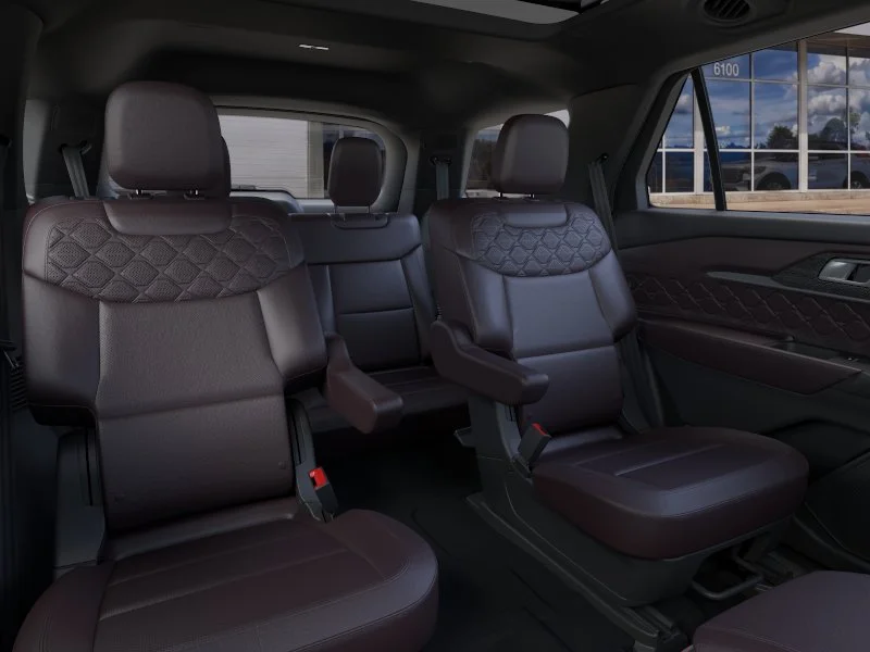 New 2026 Star White Metallic Tri-Coat Ford Platinum™ image 48