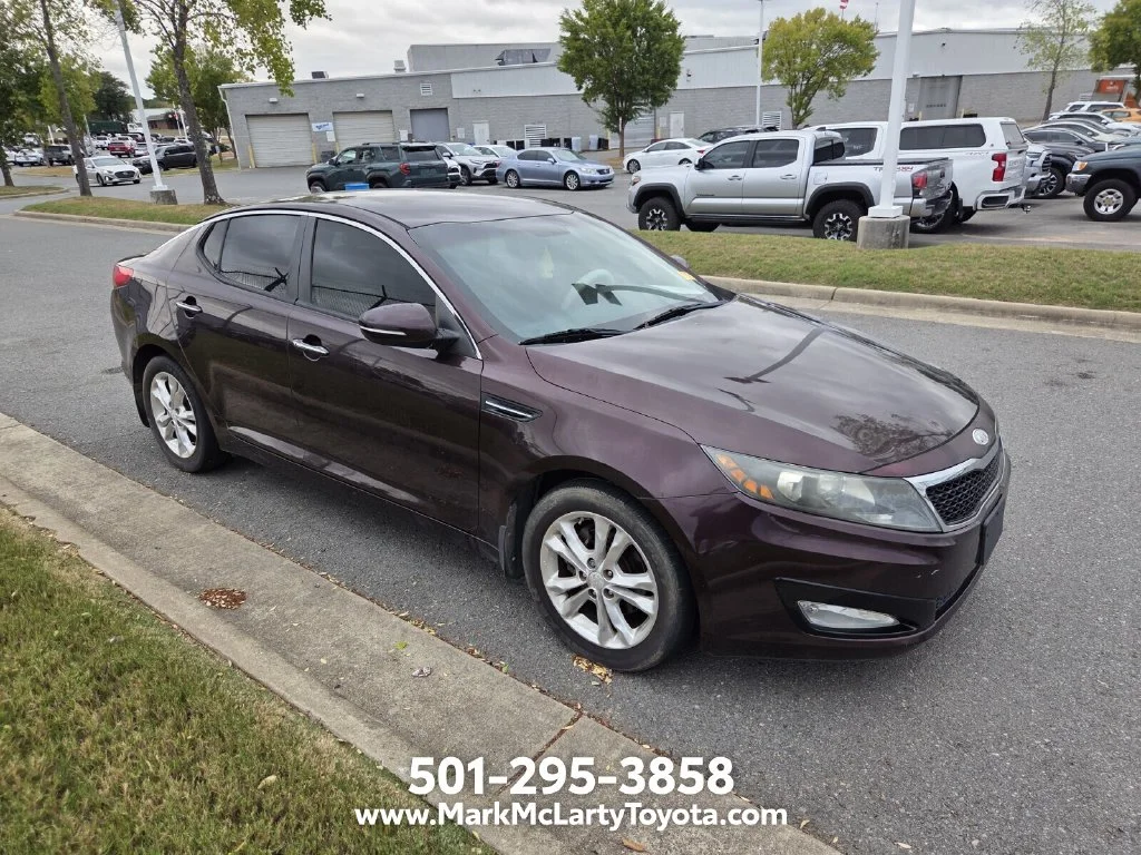 Used 2012 Red Kia EX image 2