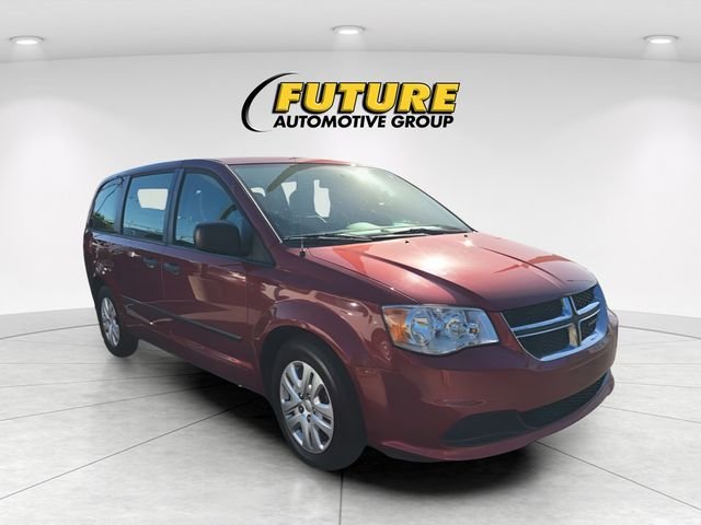 Used 2015 Red Dodge AVP image 1