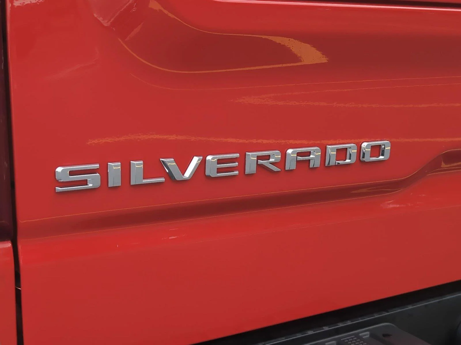 Used 2021 RED HOT Chevrolet LT Trail Boss image 33