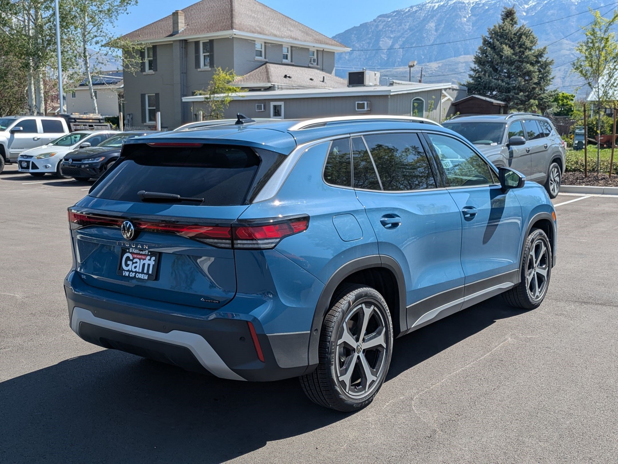 New 2026 Monterey Blue Pearl Volkswagen SE image 3