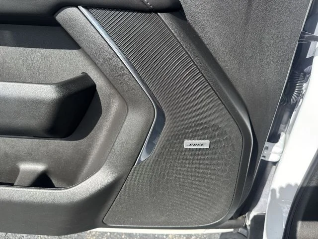 Used 2023 White Chevrolet Z71 image 30