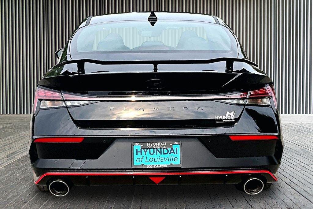 New 2026 Abyss Black Hyundai Base image 4
