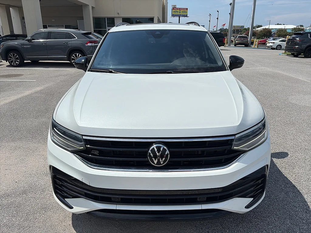Used 2024 Opal White Pearl Volkswagen 2.0T SE R-Line Black FWD image 8