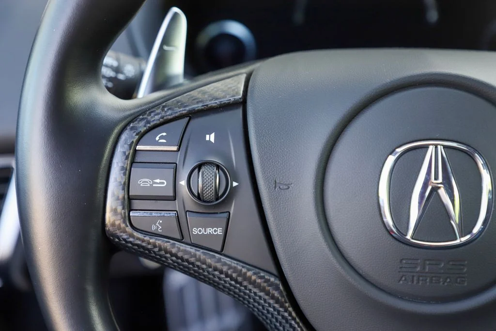 Used 2018 Red Acura  image 26