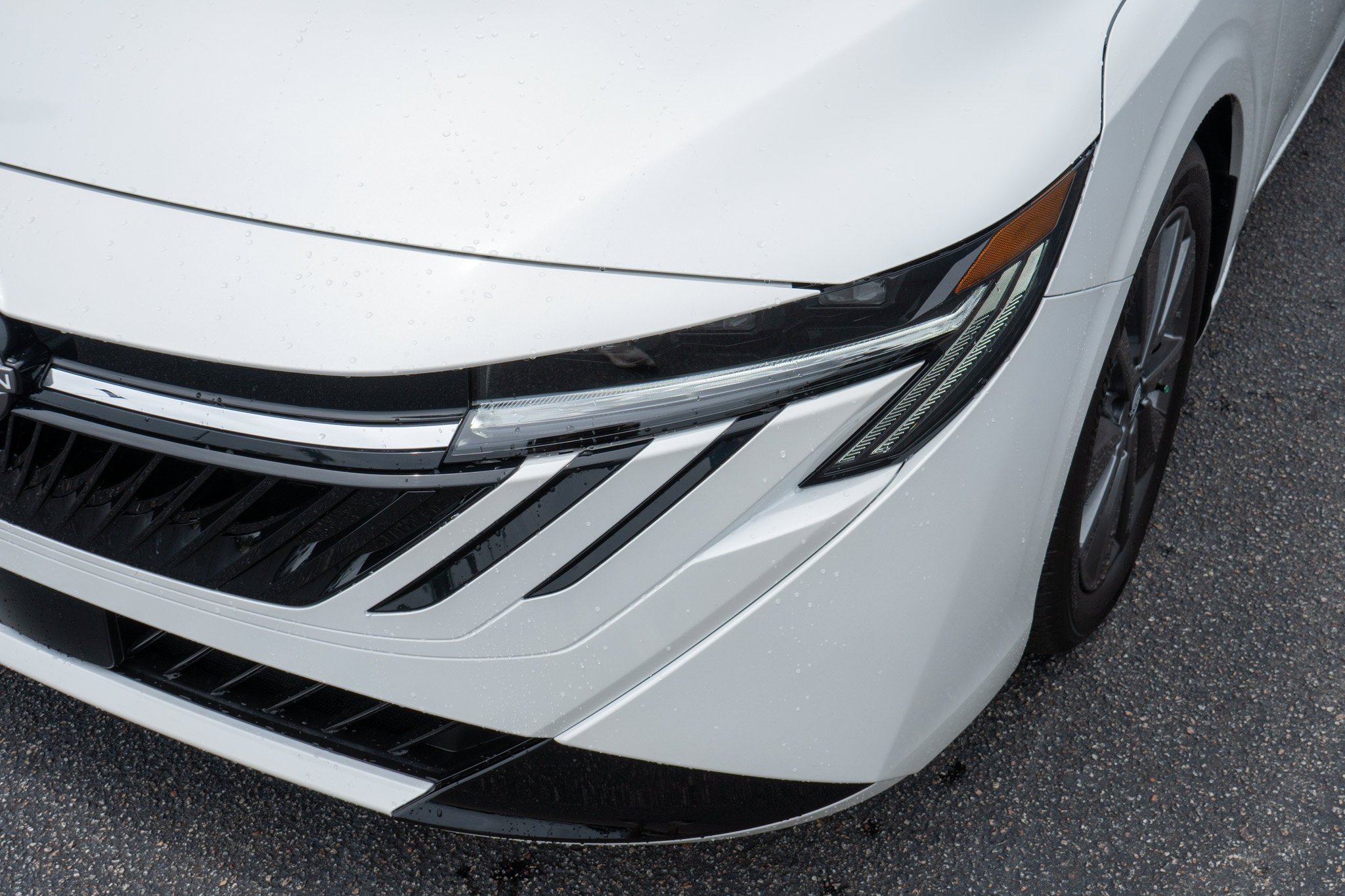 Used 2026 Aspen White Tricoat Nissan SL image 9