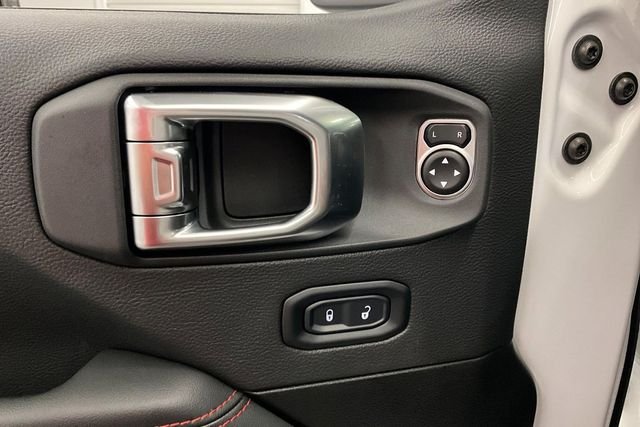 Used 2026 Bright White Clearcoat Jeep Rubicon X image 37