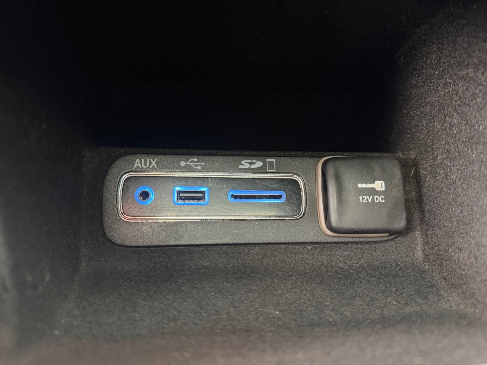 Used 2017 Diamond Black Jeep SRT image 16