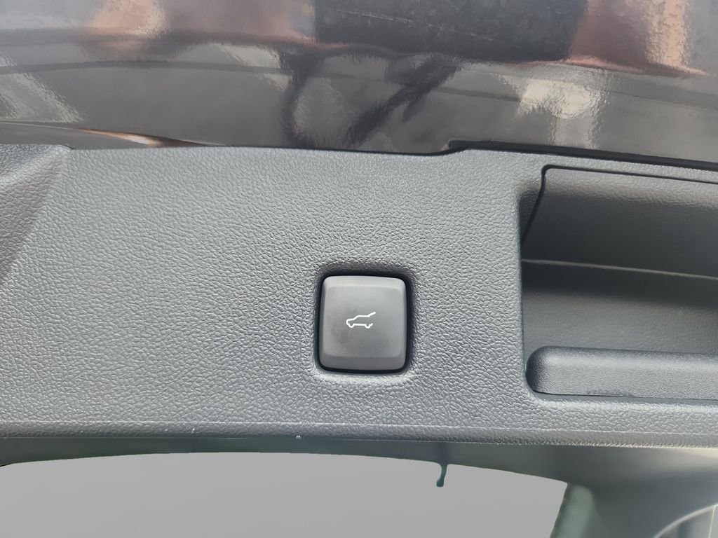 Used 2024 Black Ford Active image 20