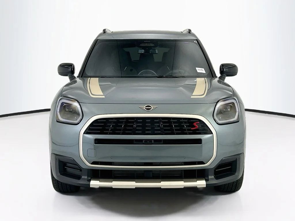 New 2027 Smokey Green Metallic MINI Iconic image 2
